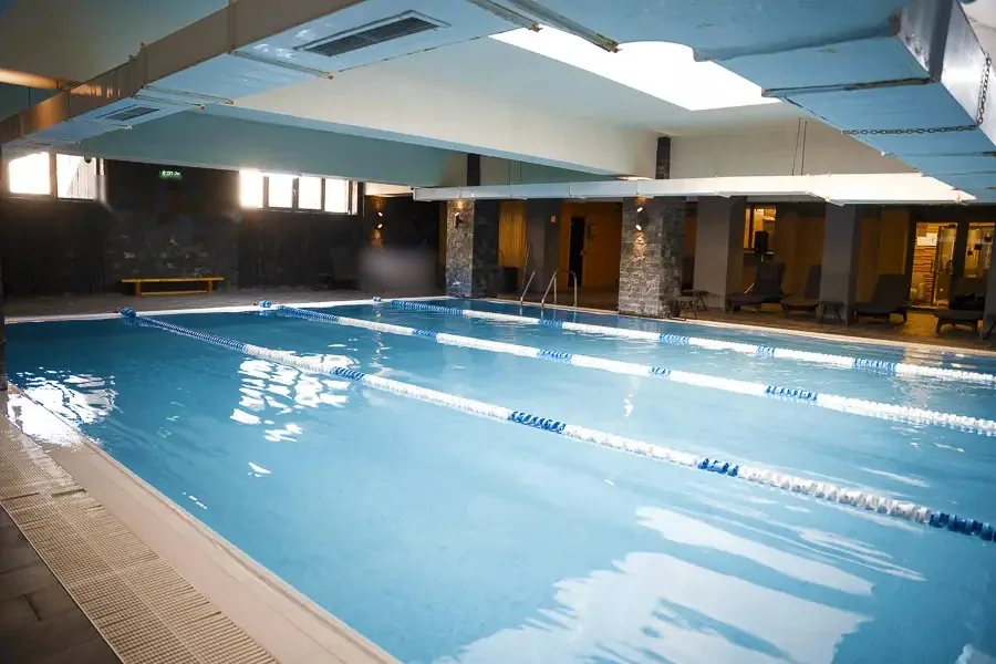 Bazinul Pro Swimming Wellness din Dobroești, unde Swim Factory ține cursuri de înot
